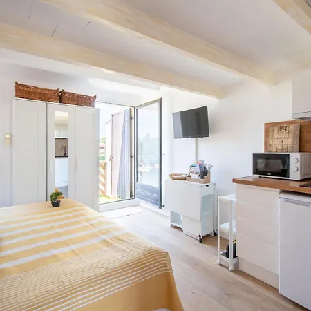 Apartmán Le Camarguais Vue Canal A 2 Pas Des Remparts D'aigues-mortes *